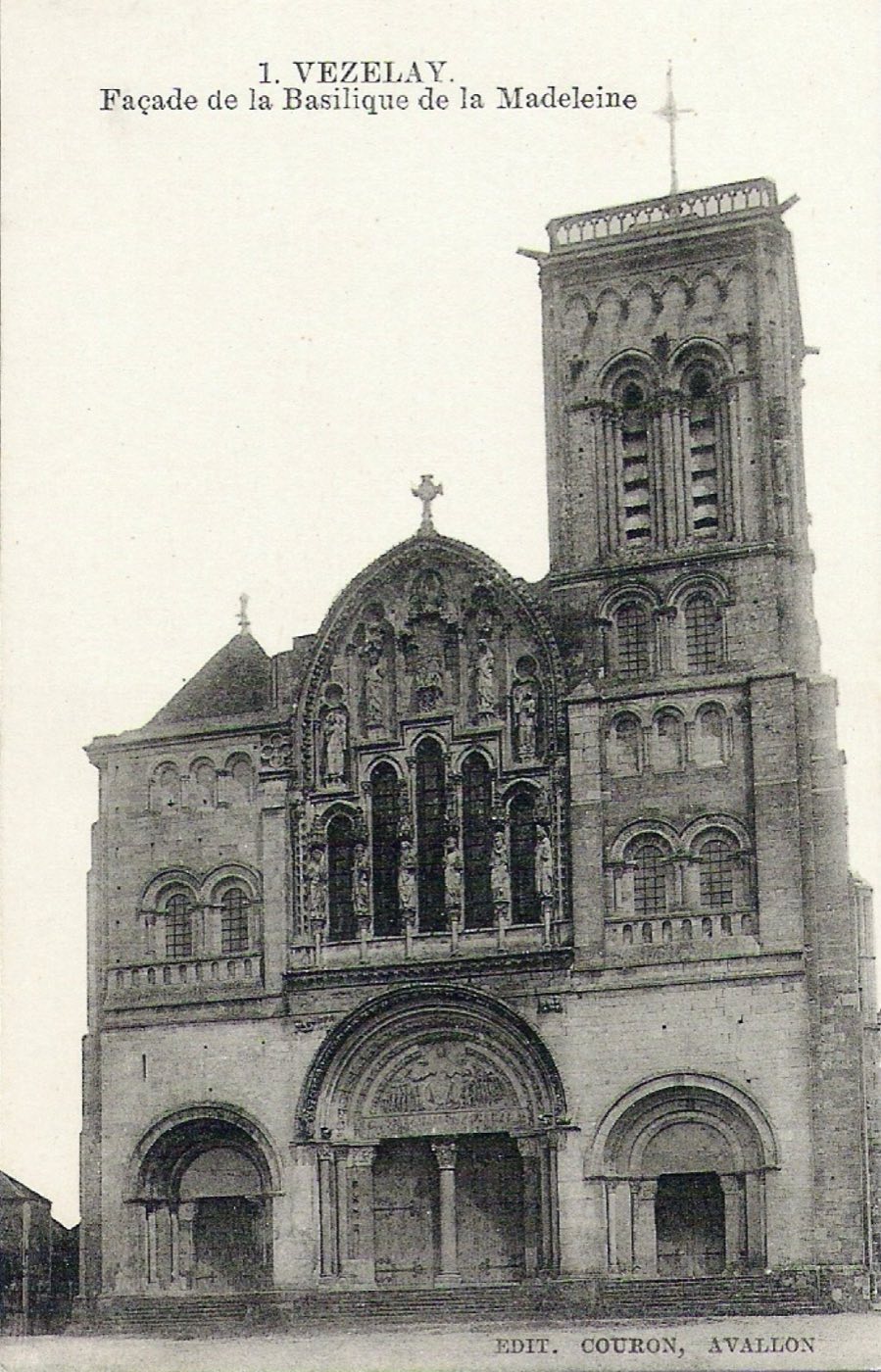 Façade de la basilique de Vézelay